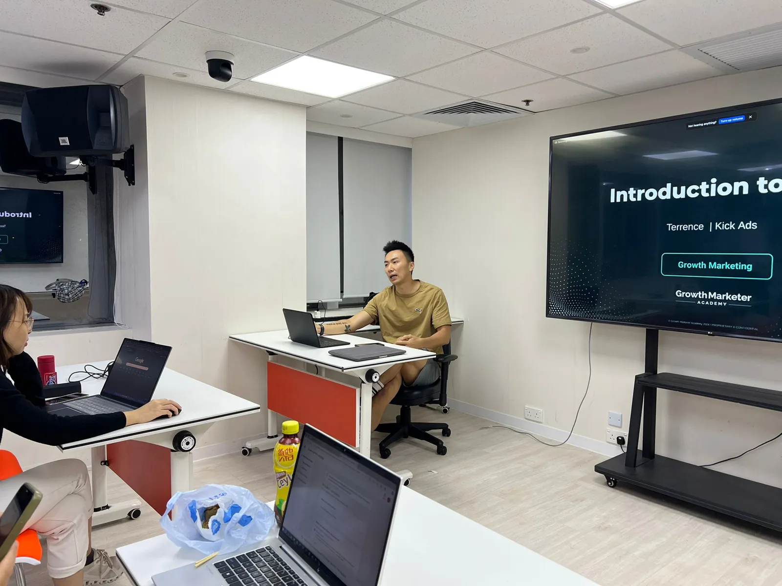 Growth marketing class · Growth Marketer Academy