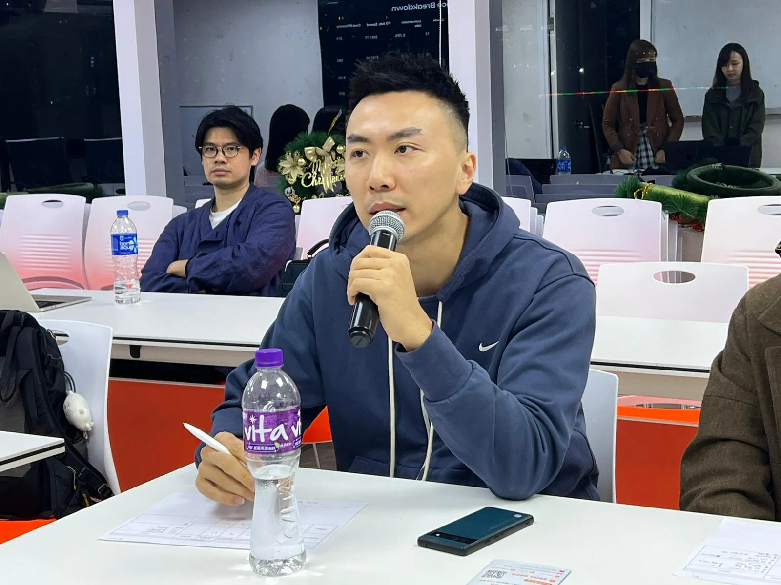 Q&A at a sharing session